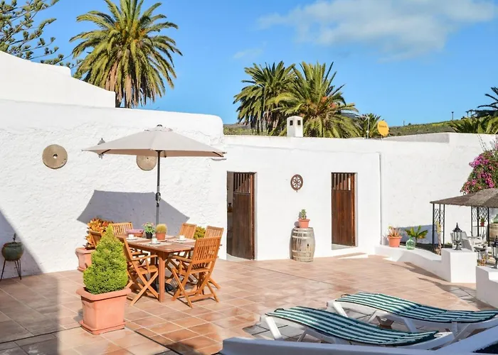 Casa Maria Dolores * Haria