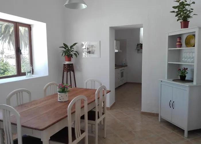 Casa Maria Dolores * Haría